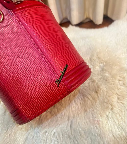 Louis Vuitton Epi Leather Cannes Handbag  รูปที่ 8