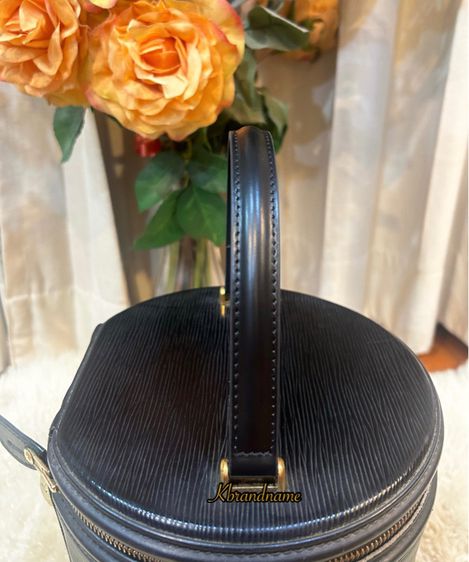 Louis Vuitton Epi Leather Cannes Handbag  รูปที่ 15