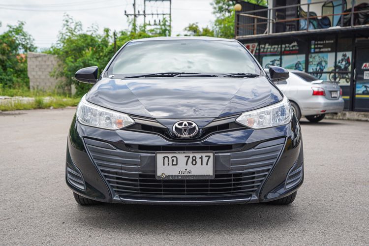 Toyota Yaris ATIV 2017 1.2 J Sedan เบนซิน ไม่ติดแก๊ส เกียร์อัตโนมัติ ดำ รูปที่ 2