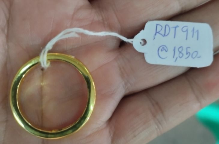 แหวนเก็บทรัพย์เรียกเงินเรียกทอง ฝังอัญมณีนพเก้าใต้แหวน เป็นที่มาของคำว่าแหวนเก็บทรัพย์ เนื้อเงินสีทองเลเซอร์ทองแท้ เนื้อเงินสีเงินเลเซอร์ทองขาว  รูปที่ 6