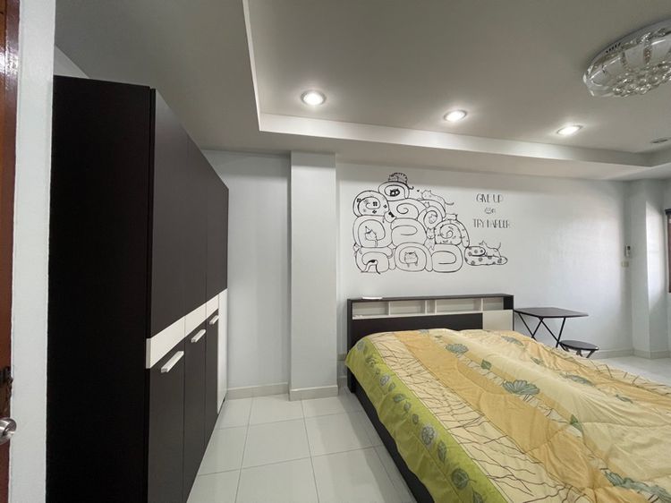 ตกแต่งครบ ไม่อนุญาต ใช่ คอนโด (โลตัสคอนโดทาวน์) ริมถนนแจ้งวัฒนะ รูปที่ 3