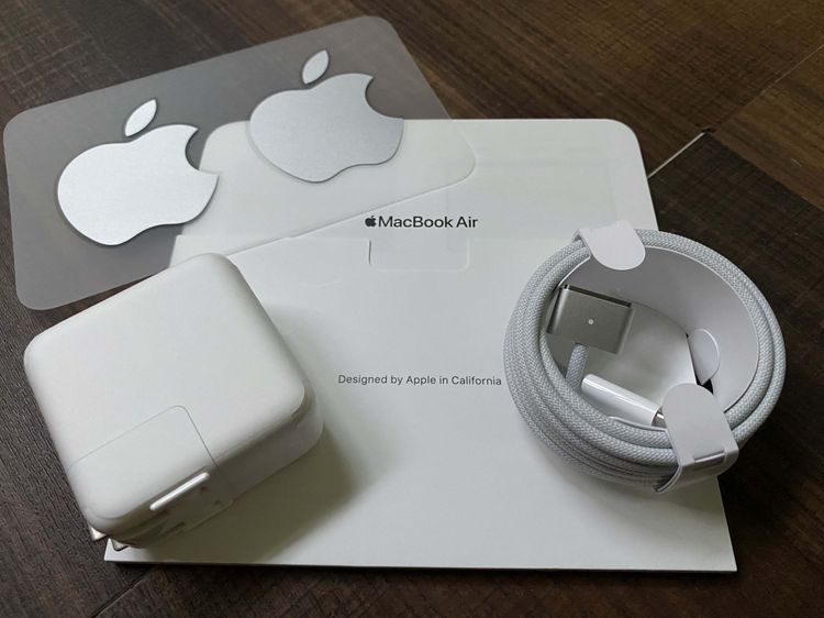 ขาย Macbook Air M2 256gb มีประกันศูนย์ถึง Oct 2023 สภาพใหม่ รูปที่ 2