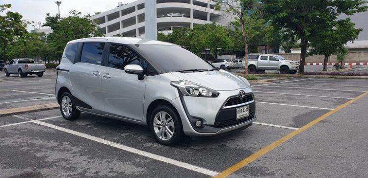 Toyota Sienta 2019 1.5 G Sedan เบนซิน ไม่ติดแก๊ส เกียร์อัตโนมัติ บรอนซ์เงิน รูปที่ 2