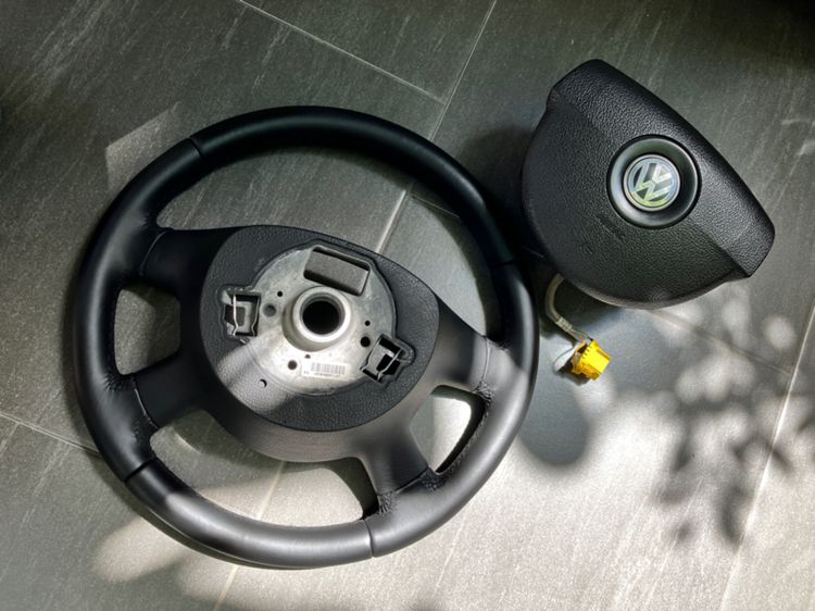 พวงมาลัย Caravelle T5 รุ่นMinorChange มือสอง ไฟท้ายซ้าย L ไฟทับทิมกันชนหลัง และ ไฟเบรกหลังคา รูปที่ 14