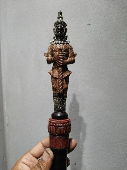 งานไม้ครู​ไม้ถือ ท้าวเวส งานช่างแฝด ไม้สลักลาย รูปที่ 5