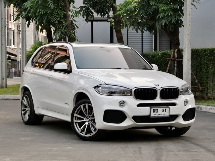 รถ BMW X5 3.0 xDrive30d M Sport 4WD สี ขาว