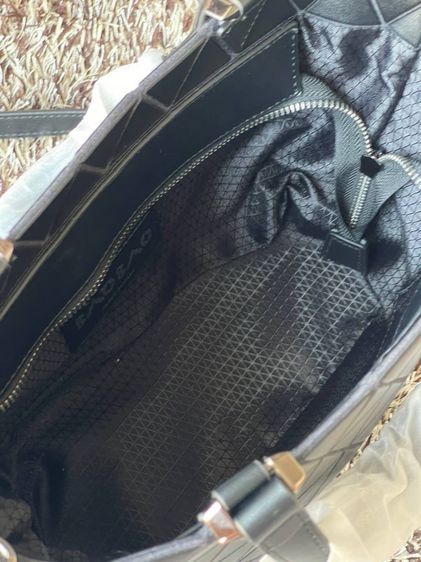 กระเป๋าสะพาย Bao Bao 10“ รูปที่ 4