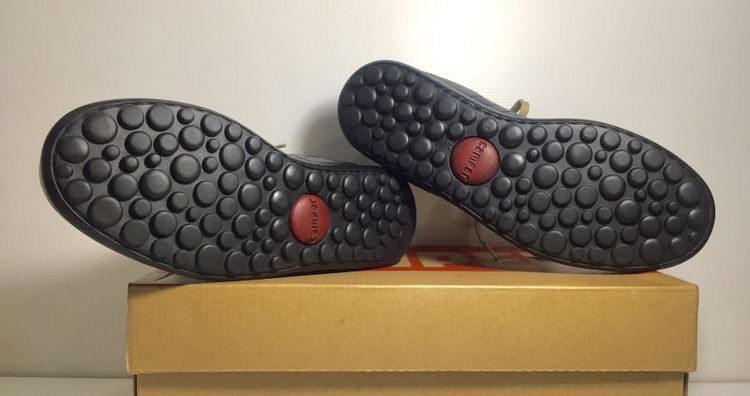 CAMPER Sneakers 41EU(26.5cm) Original งาน Morocco ของแท้ มือ 2 สภาพเยี่ยม, รองเท้า CAMPER หนังแท้ พื้นดี มีร่องรอยเล็กน้อย ปกติจะมองไม่เห็น รูปที่ 9