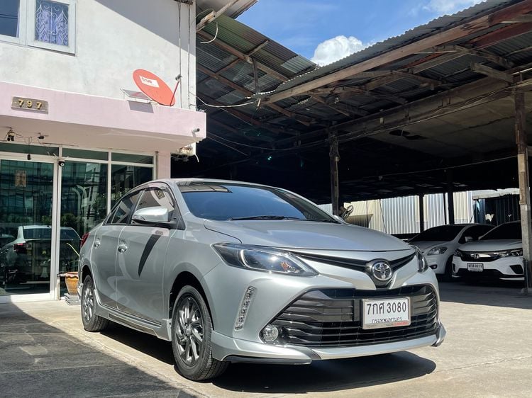Toyota Vios 2018 1.5 G Sedan เบนซิน ไม่ติดแก๊ส เกียร์อัตโนมัติ บรอนซ์เงิน