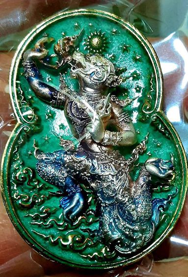 หนุมานอารยะสถาปัตย์ เนื้อบรอนซ์เขียวพาติน่า องค์หนุมานเนื้อเงิน พิมพ์ใหญ่ หมายเลขที่490 รูปที่ 9