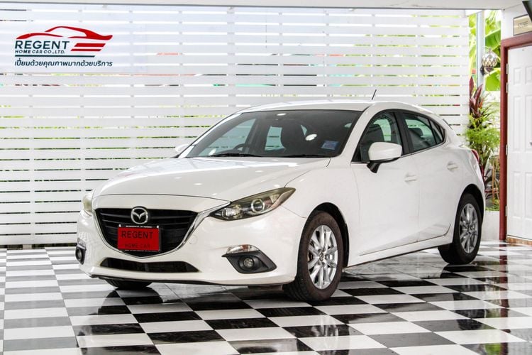 Mazda Mazda3 2014 2.0 C Sports Sedan เบนซิน ไม่ติดแก๊ส เกียร์อัตโนมัติ ขาว รูปที่ 3