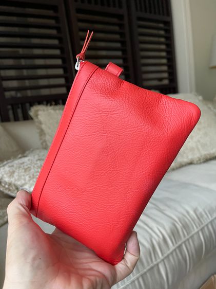 Balenciaga poche แท้ กระเป๋า pouch วัสดุหนังแท้ สีแดงส้ม สภาพดีมากครับ++++  รูปที่ 12