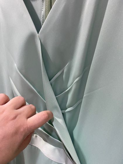 Dress Pantone สีเขียวแต่งชายระบาย งานตัด รูปที่ 5