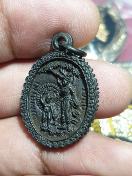 เหรียญลุมพินี (LUMBINI) เป็นเหรียญหล่อพระพุทธเจ้าปางตรัสรู้ หลังปางประสูติ ประเทศอินเดีย ค.ศ.1980

 รูปที่ 7