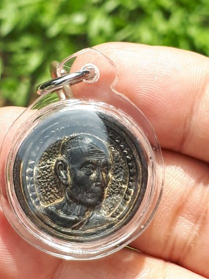 เหรียญล้อแม็ก หลวงปู่โต๊ะ วัดประดู่ฉิมพลี พิมพ์ใหญ่ ปี 2521 เนื้อนวะโลหะ ตอกโค็ด สภาพสวยมากๆ สมบูรณ์ เดิมๆ ไม่ผ่านการใช้ คราบเบ้า การหล่อยัง รูปที่ 8