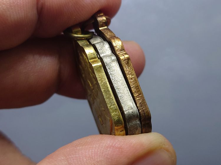 เหรียญนวมหาราช (ชุด 3 เหรียญ) เนื้อเงิน ทองเหลือง ทองแดง ปี 2530 หายาก พร้อมกล่องเดิม สภาสังคมสงเคราะห์ๆ รูปที่ 5