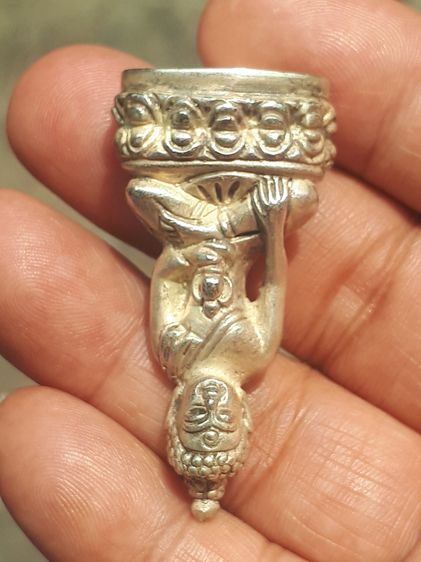 พระกริ่ง เฉลิมพล วัดช้างไห้ จังหวัดปัตตานี ปี 25xx เนื้อเงิน ตอกโค๊ต เฉลิมพล ใต้ฐาน กริ่งดังดี สภาพสวย สมบูรณ์ เก่า แท้ สร้างน้อย หายาก ไม่ร รูปที่ 6