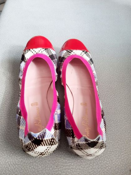 ขอขายรองเท้าแบรนด์เนมของท่านหญิงยี่ห้อ Pretty Ballerinas made in Spain ของแท้ size 37 รูปที่ 8