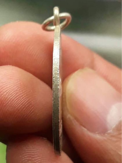 เหรียญพระพุทธชินราช หลังหนังสือสามแถว รูปที่ 4