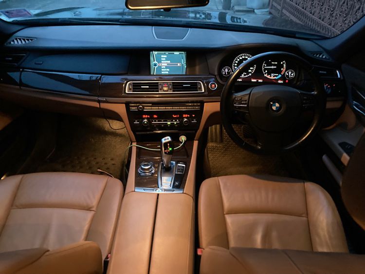 BMW Series 7 2011 730Ld Sedan ดีเซล ไม่ติดแก๊ส เกียร์อัตโนมัติ ดำ รูปที่ 3