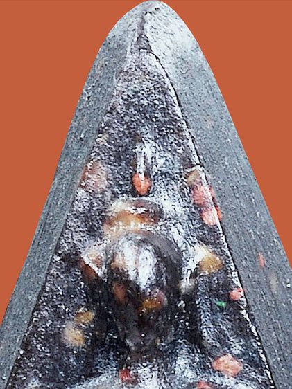 NO.1 ให้เช่า มรดกบ้าน สวยระดับติดเบอร์ พระสมเด็จจิตรลดา(พระกำลังแผ่นดิน) ปี 09 รูปทรง 3 เหลี่ยมหน้าจั่ว พิมพ์ใหญ่ แก่มวลสาร หายาก รูปที่ 5