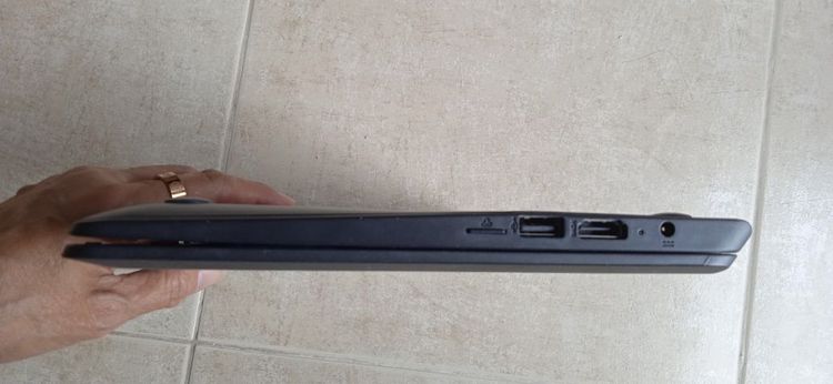 True IDC Chromebook TIDC-116R
โน๊ตบุ๊คราคาถูก ใช้งานได้ 
จอ11นิ้ว แรม2gb ความจุเครื่อง16gb  รูปที่ 12