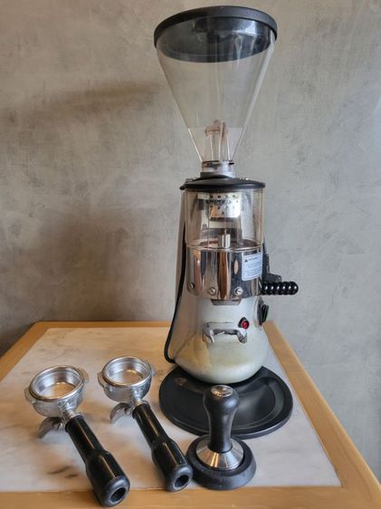 ขายเครื่องชงการแฟ 2หัว conti xeos espresso machine พร้อมเครื่องบดกาแฟ
สภาพดีเยี่ยม  รูปที่ 4