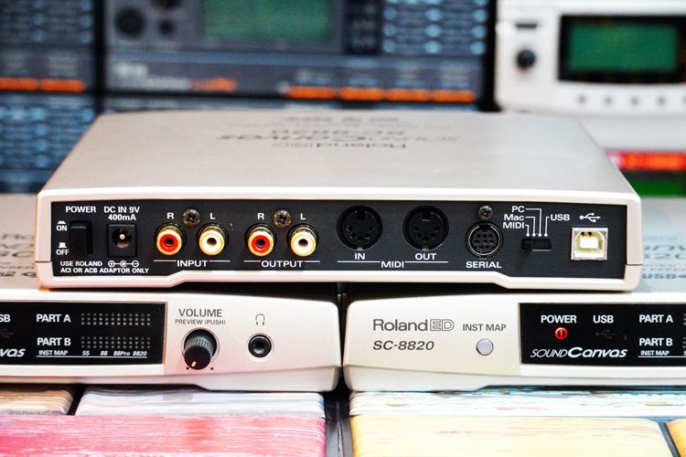 Roland SC-8820 (JAPAN) ตัวเล็กสเป็คแรง เสียงหนากังวานดีมาก ต่อคอมทางUSBด้เลย มีซาวด์sc88pro sc88 sc55mkII และตัวมันเองsc8820 ในตัว เสียงเยอะ รูปที่ 4