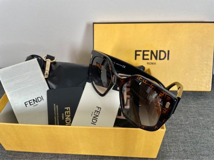 FENDI sunglasses แว่นกันแดด ของใหม่ ของแท้ อปกครบ พร้อมส่ง