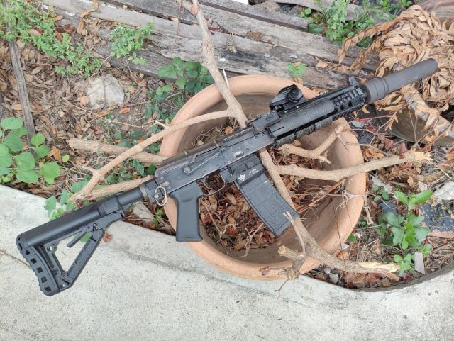 อื่นๆ BBGUN EL AK104 Custom 
