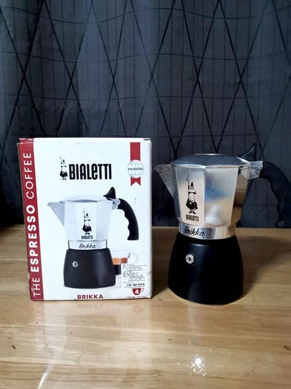 อุปกรณ์ร้านกาแฟ Bialetti หม้อต้มกาแฟ Moka Pot รุ่น Brikka 2020 (บริกก้า) ขนาด 4 ถ้วย