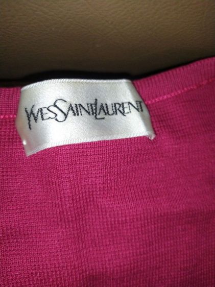 เสื้อ YSL กระดุมโลโก้ สวยแท้ รูปที่ 10