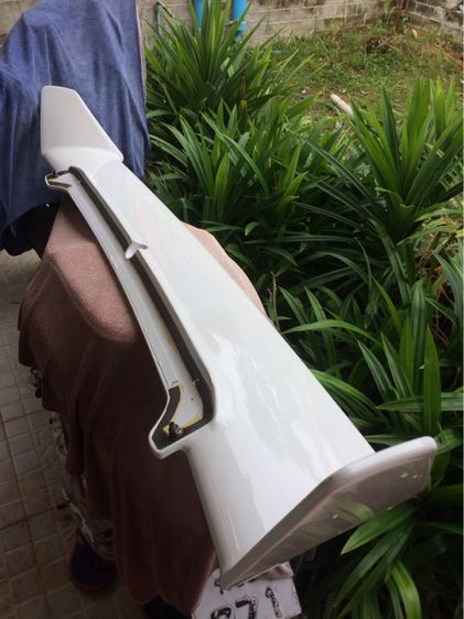 สปอยเลอร์หลังคา Honda Jazz ขาว รูปที่ 14