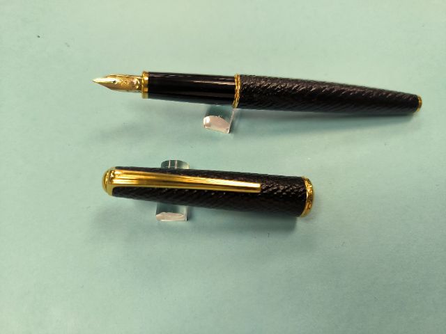 ปากกาหมึกซึม Platinum leather ด้ามหุ้มหนัง หัว EF 14k รูปที่ 4