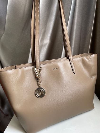 กระเป๋า DKNY แท้ 💯 รูปที่ 1
