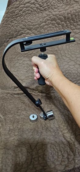 Video Stabilizer for Compact Camcorders and DSLRs
 รูปที่ 3