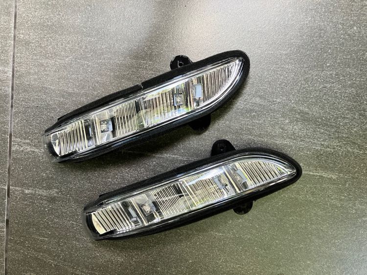 ไฟตัดหมอก ไฟเลี้ยวกระจกข้าง Sportlight กลม W204 W211 R230 R171 AMG ของใหม่  รูปที่ 9