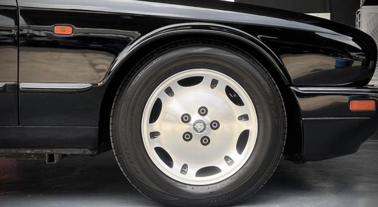ชุดละ29,000 Jaguar XJ6 X300 และ XJ Sport ของแท้ มือสอง 16 นิ้ว 5รู 108 ยาง 225 60 16 รูปที่ 18