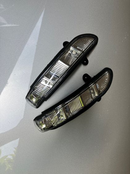 กระจังหน้า กับ ดาวจม Benz W219 CLS AMG Facelift สีดำเงา เหมือนรุ่น CLS W218 ไฟเลี้ยวกระจกข้าง รูปที่ 12
