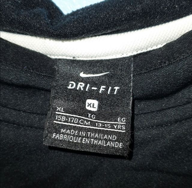 เสื้อ Nike ฮู้ด อก20.5ยาว25 รูปที่ 4