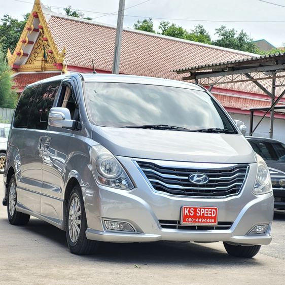 Hyundai H-1  2014 2.5 Deluxe Van ดีเซล ไม่ติดแก๊ส เกียร์อัตโนมัติ บรอนซ์เงิน รูปที่ 3