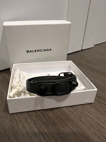 Balenciaga tripple tours size S ใหม่มาก ไม่มีนำหนิ พร้อมกล่อง