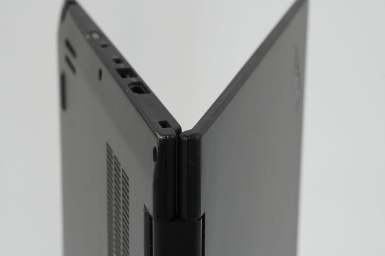 Lenovo ThinkPad X1 Yoga Gen 3 Intel i5-8350 SSD M.2 Display 14 inch Full HD - ID23080025 รูปที่ 12