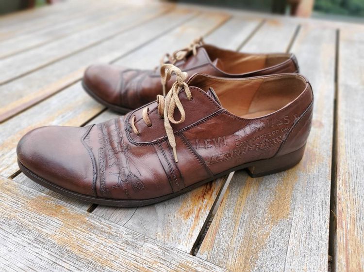 ขายรองเท้า แบรนด์ Levi 's size 9.5 รูปที่ 4