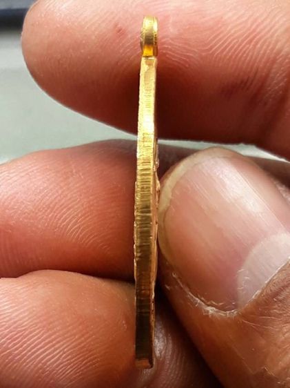 เหรียญท่านพ่อสุ่น วัดแหลมสิงห์ รูปที่ 3