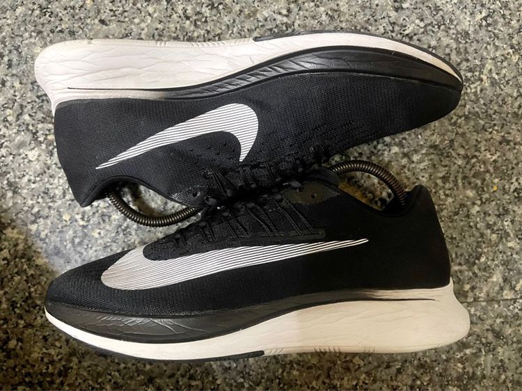 Nike Zoom Fly เบอร์44.5 รูปที่ 3