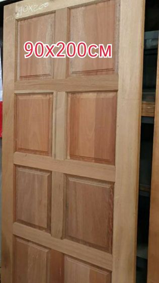 ประตูไม้เต็งขนาด 90 x200cm ราคา 2,300 บาท