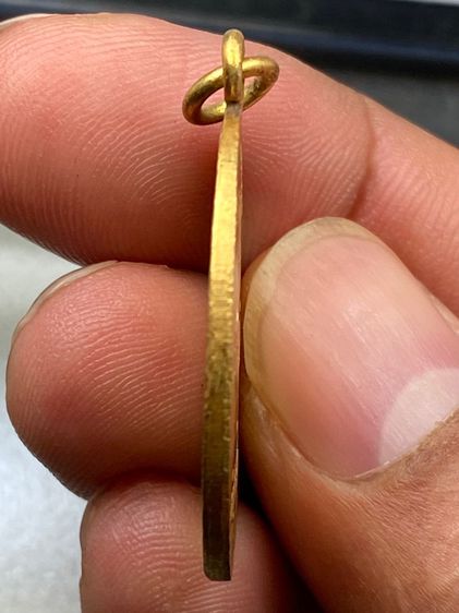 เหรียญพระพุทธชินราช หลังหนังสือสามแถว รูปที่ 4