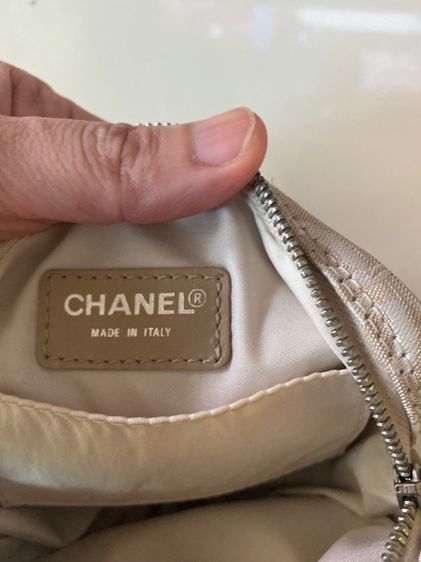 Chanel jacquard pouch beige รูปที่ 7