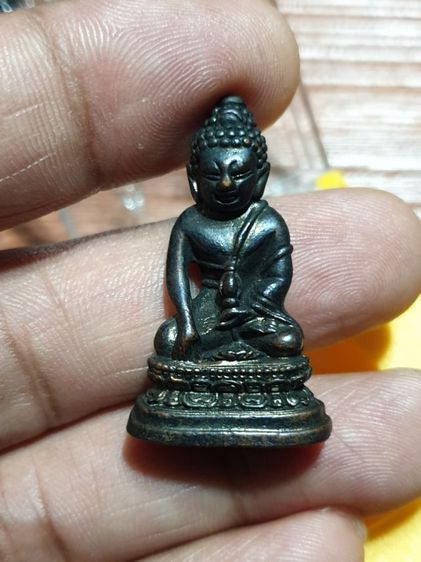 เหรียญพระกริ่งพุทธนวมหาราชยุวฉับปริวัตินมงคล ภปร สร้างในวโรกาสอันเป็นมงคลฉลองพระชนมายุครบ๖รอบ พระเจ้าอยู่หัว สำนักนายกจัดสร้างปี 2542

 รูปที่ 5